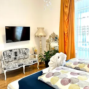 Sisi 103 M2 Wien